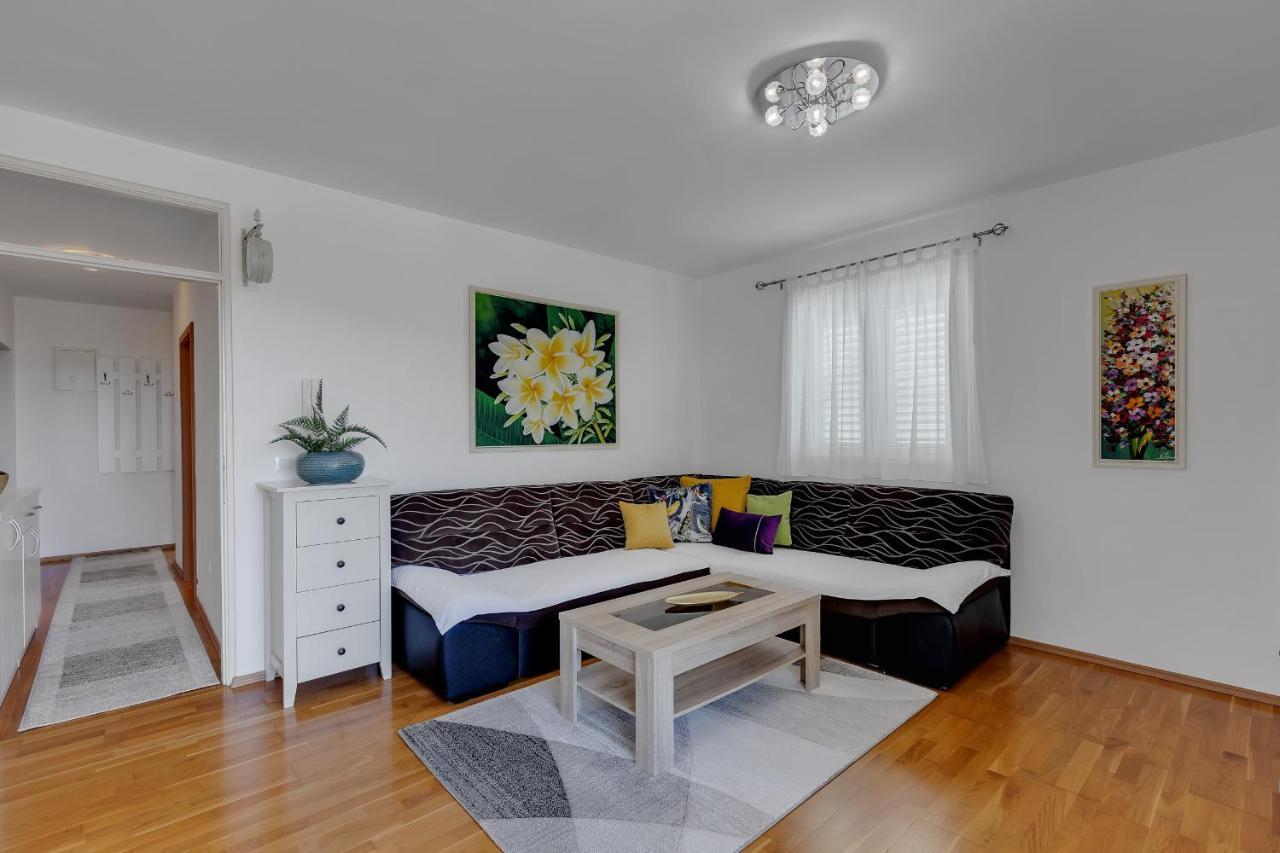 Apartment Pine Fine With Free Parking Μακάρσκα Εξωτερικό φωτογραφία